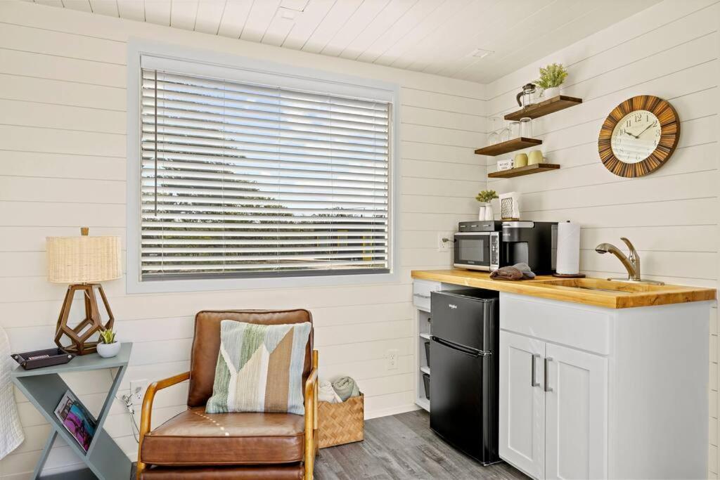 New The Sunset Luxury Container Home Fredericksburg Eksteriør billede