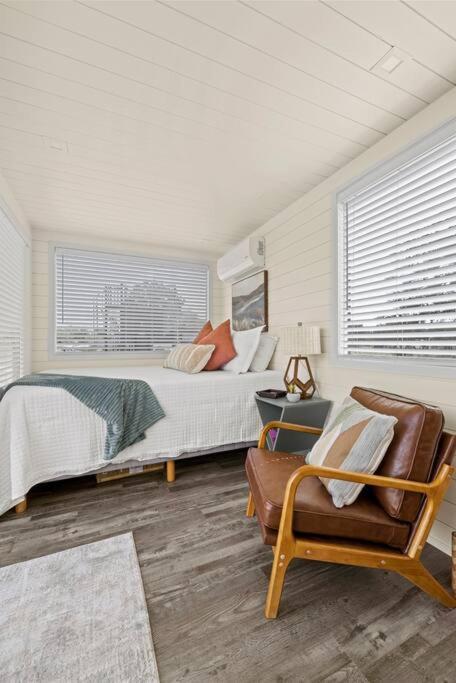 New The Sunset Luxury Container Home Fredericksburg Eksteriør billede
