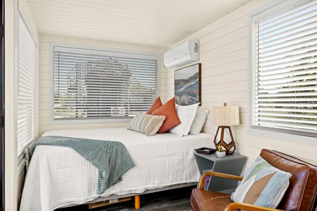 New The Sunset Luxury Container Home Fredericksburg Eksteriør billede
